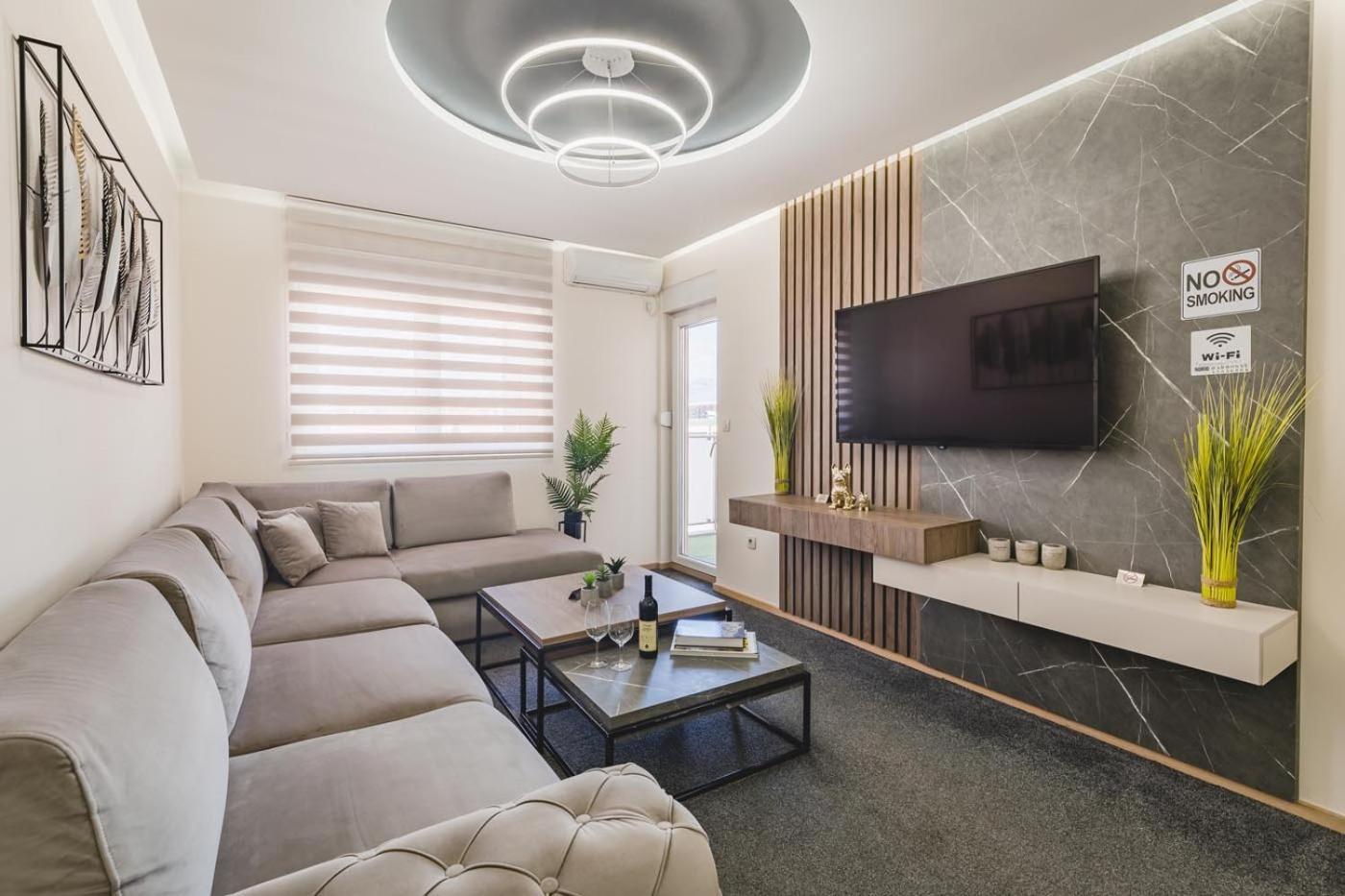 Harmony Apartments ポドゴリツァ エクステリア 写真